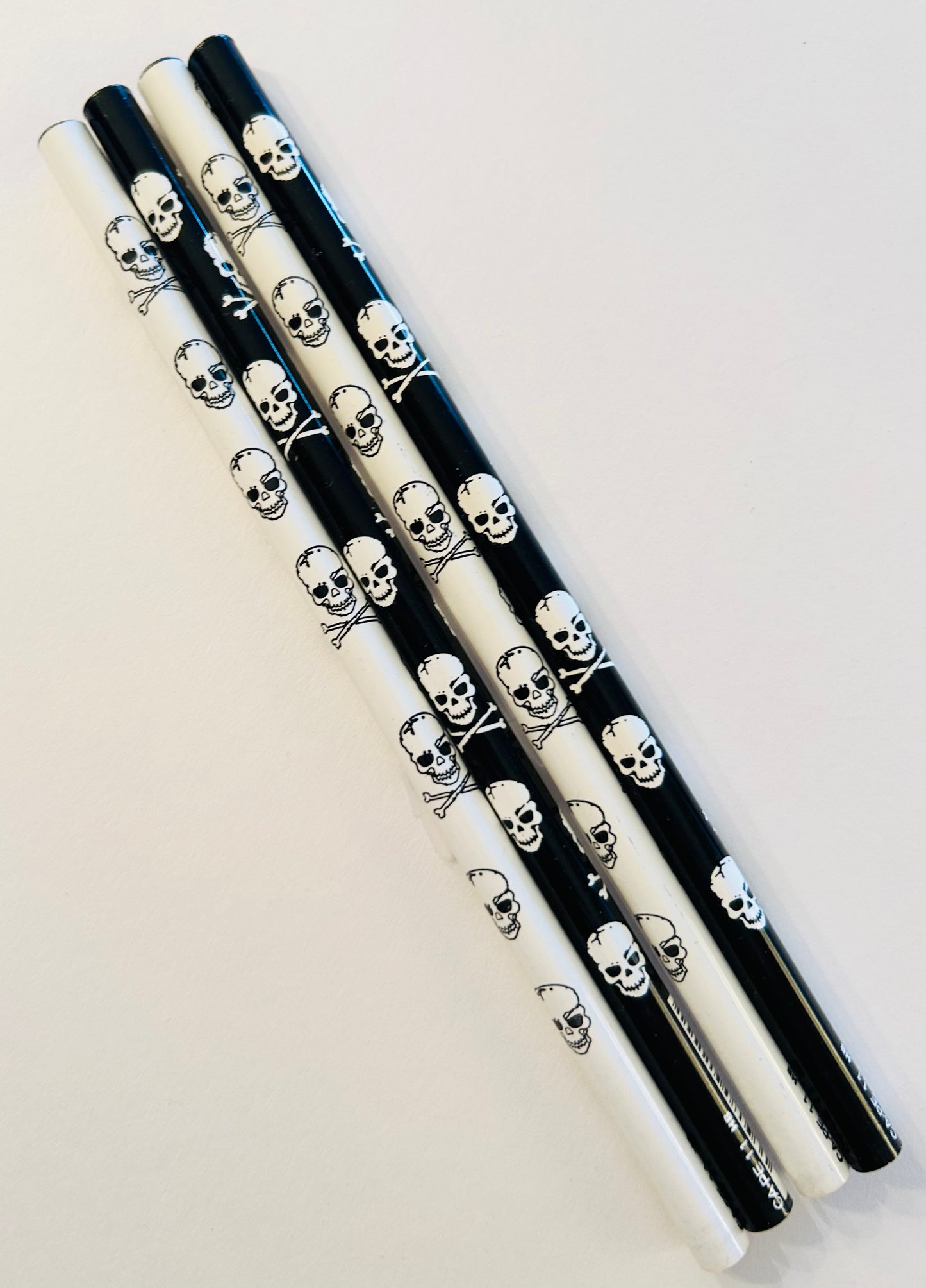 Black & White Skull Pencil Set