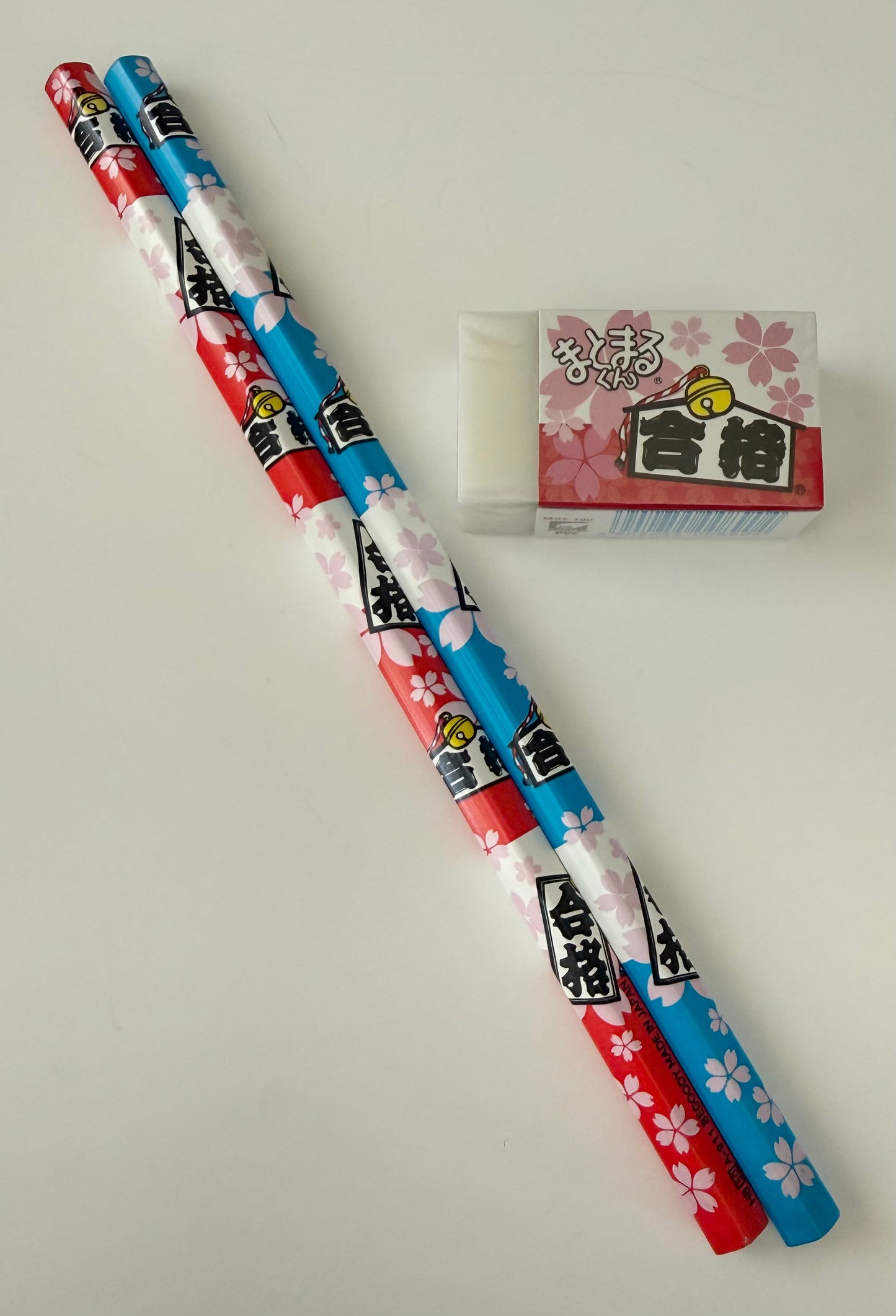 Hinodewashi Sakura Blooms “Passing the Exam” Pencil Set